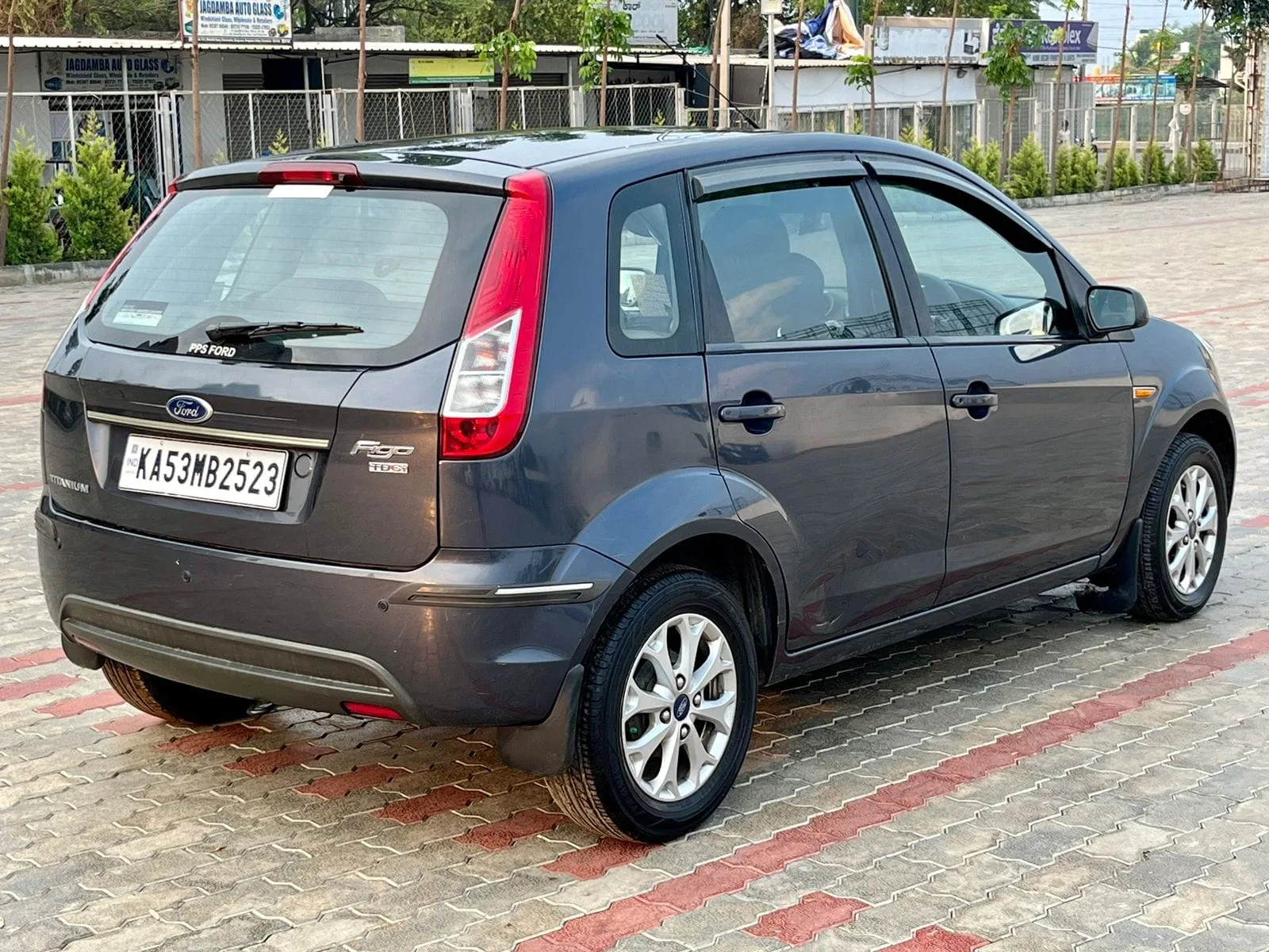 Ford Figo Titanium