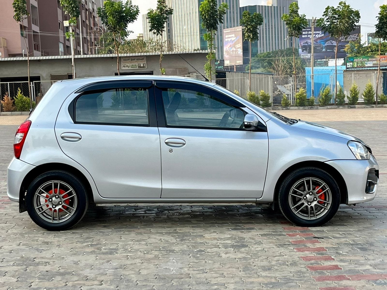 Toyota Etios Liva VXD