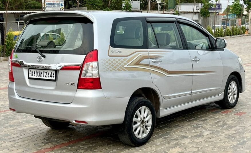 Toyota Innova 2.5 V Diesel