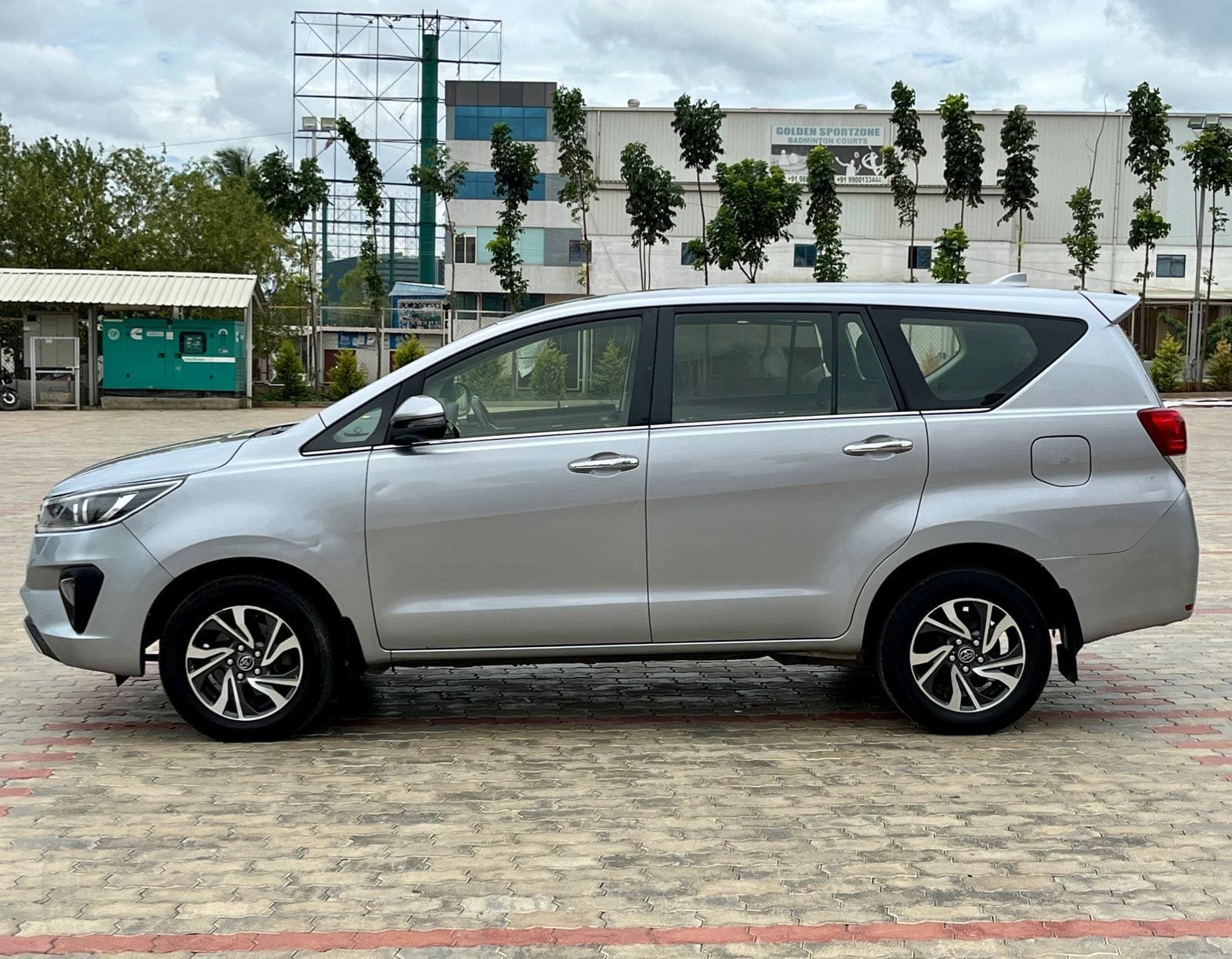 Innova Crysta