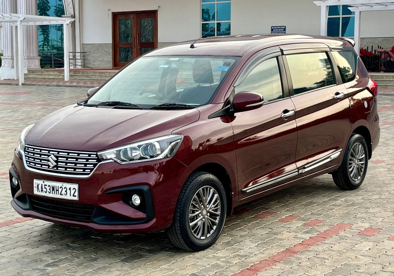 Ertiga Smart Hybrid ZXI+
