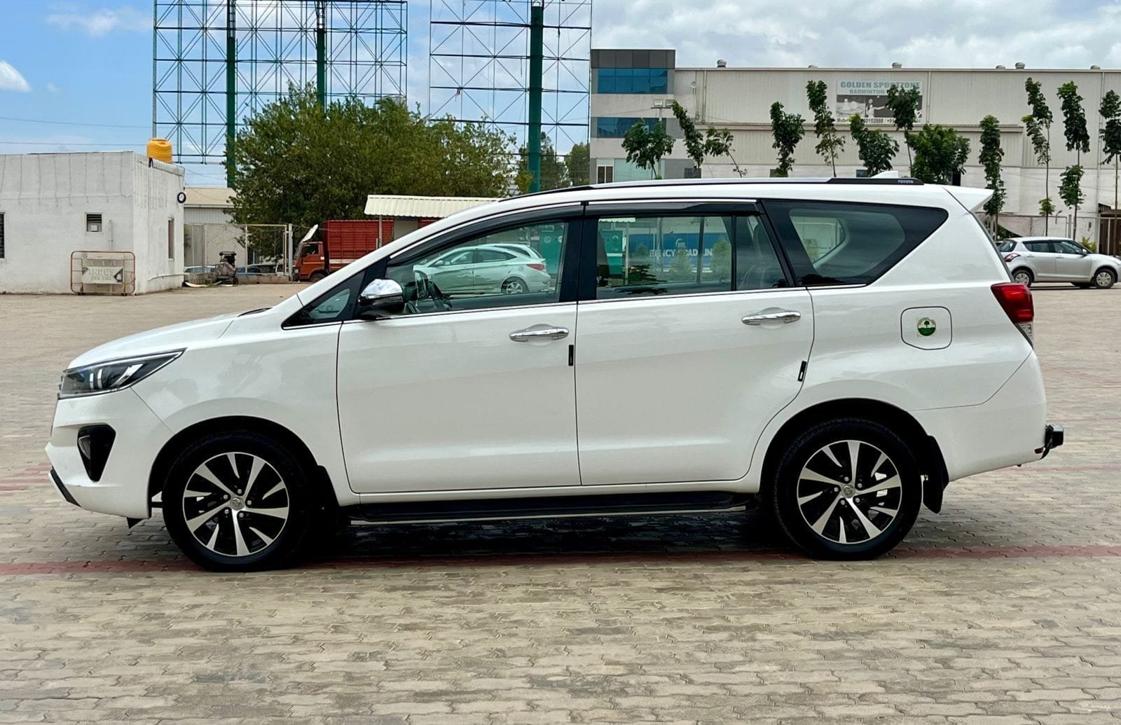 Toyota Innova Crysta 2.4 Z – Excellent Condition