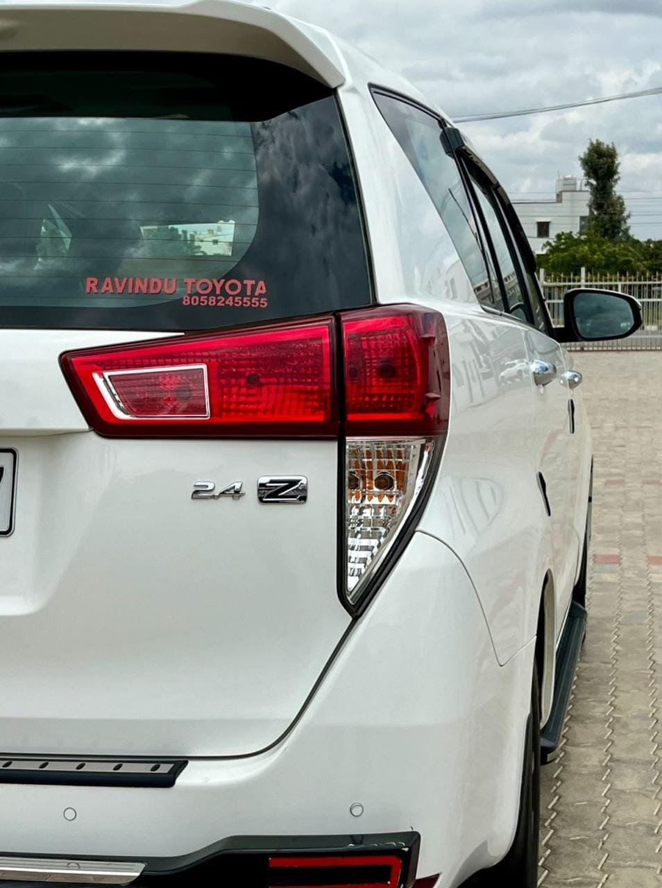 Toyota Innova Crysta 2.4 Z – Excellent Condition