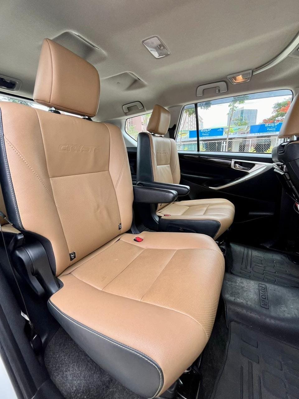 Toyota Innova Crysta 2.4 Z – Excellent Condition