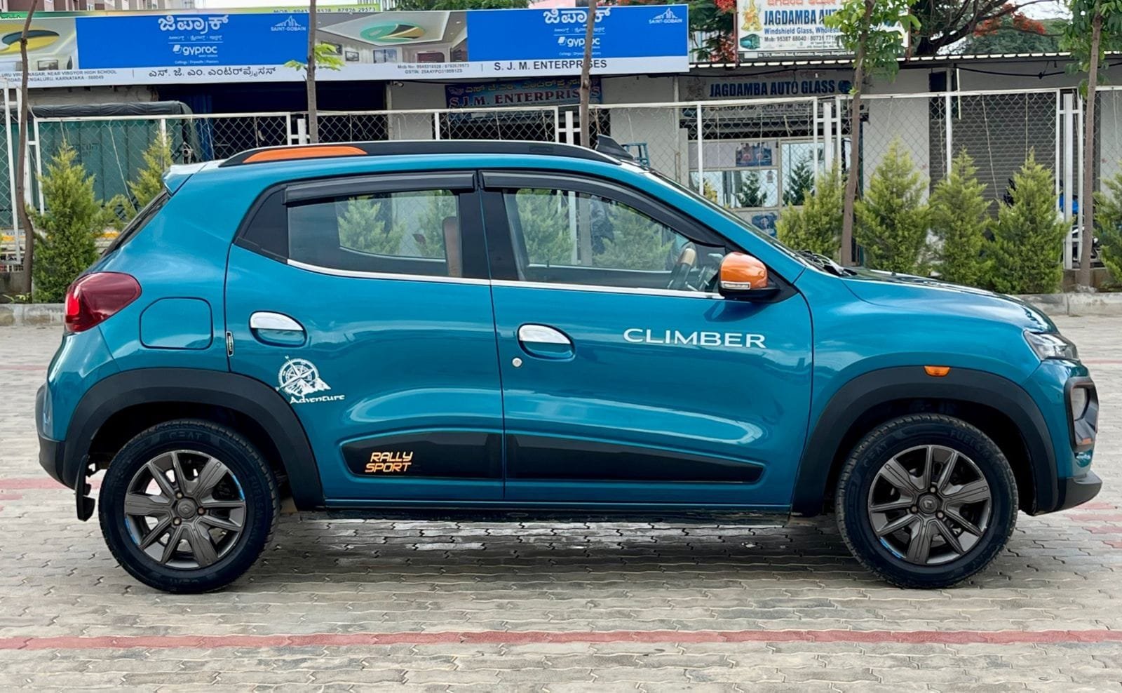 Best – Renault Kwid Climber (O) Automatic – 2019 Model