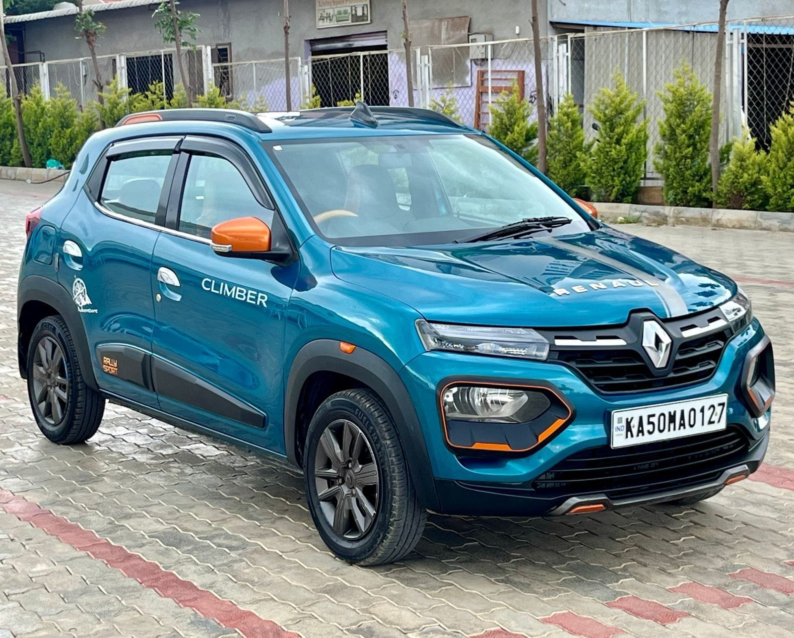 Best – Renault Kwid Climber (O) Automatic – 2019 Model