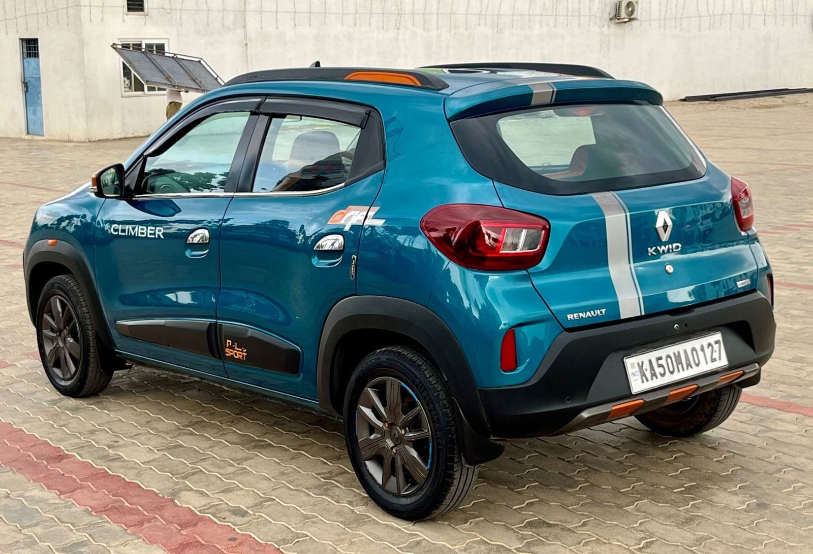 Best – Renault Kwid Climber (O) Automatic – 2019 Model