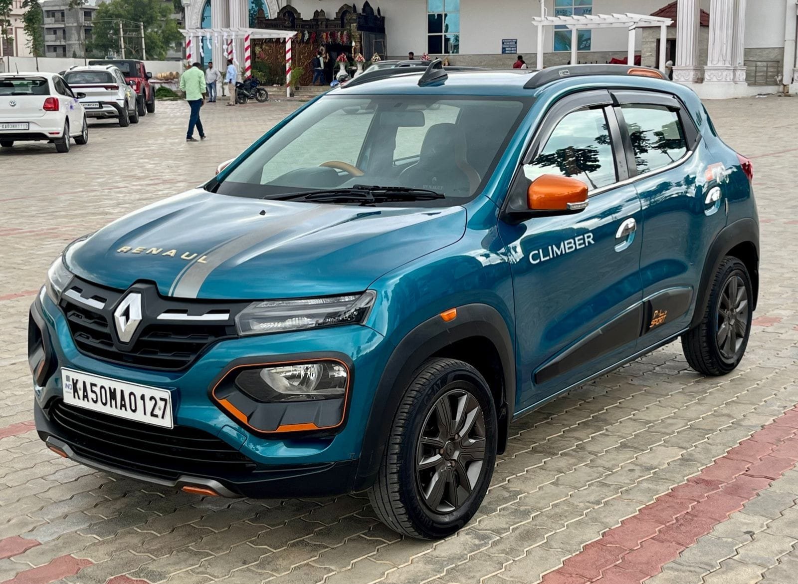 Best – Renault Kwid Climber (O) Automatic – 2019 Model