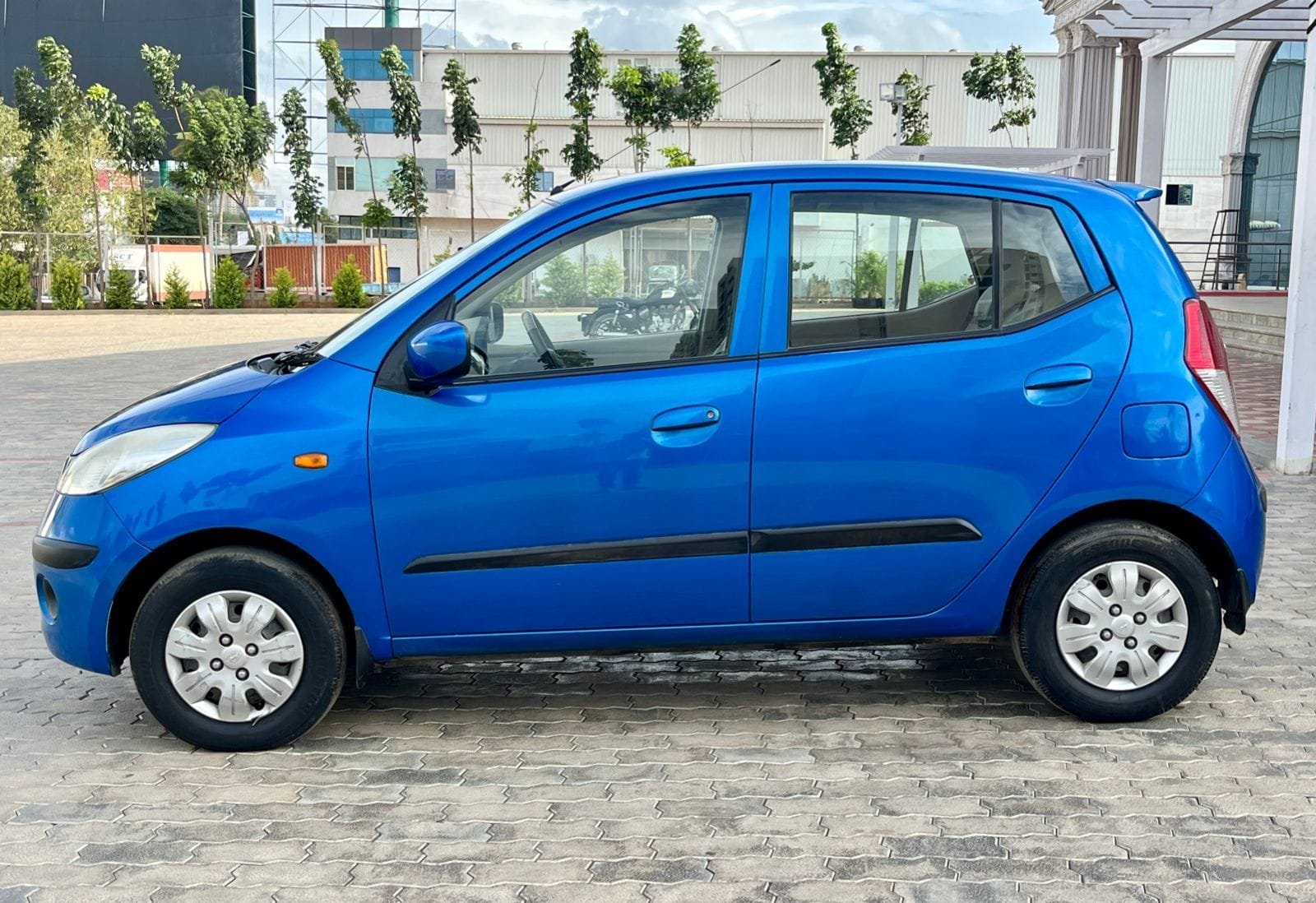 Hyundai i10 Sportz 1.2 AT – 2009 – Explore the Reliable and Comfortable