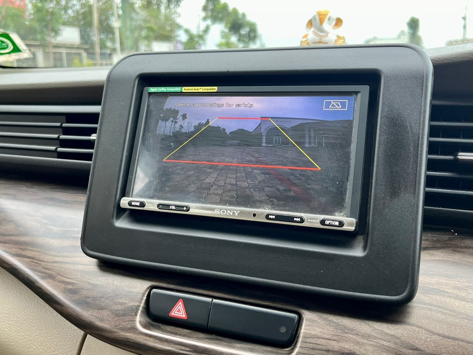 Maruti Suzuki Ertiga ZDI Smart Hybrid 2019 – Excellent Condition