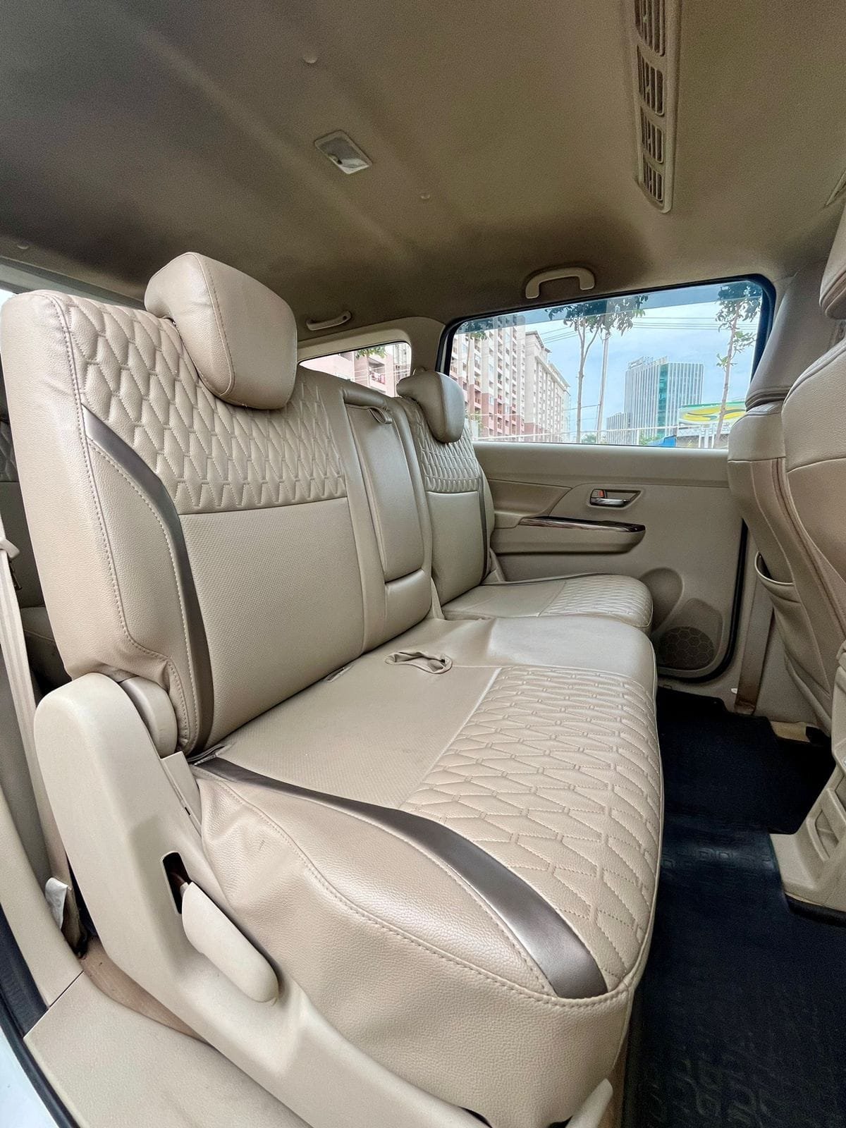 Maruti Suzuki Ertiga ZDI Smart Hybrid 2019 – Excellent Condition