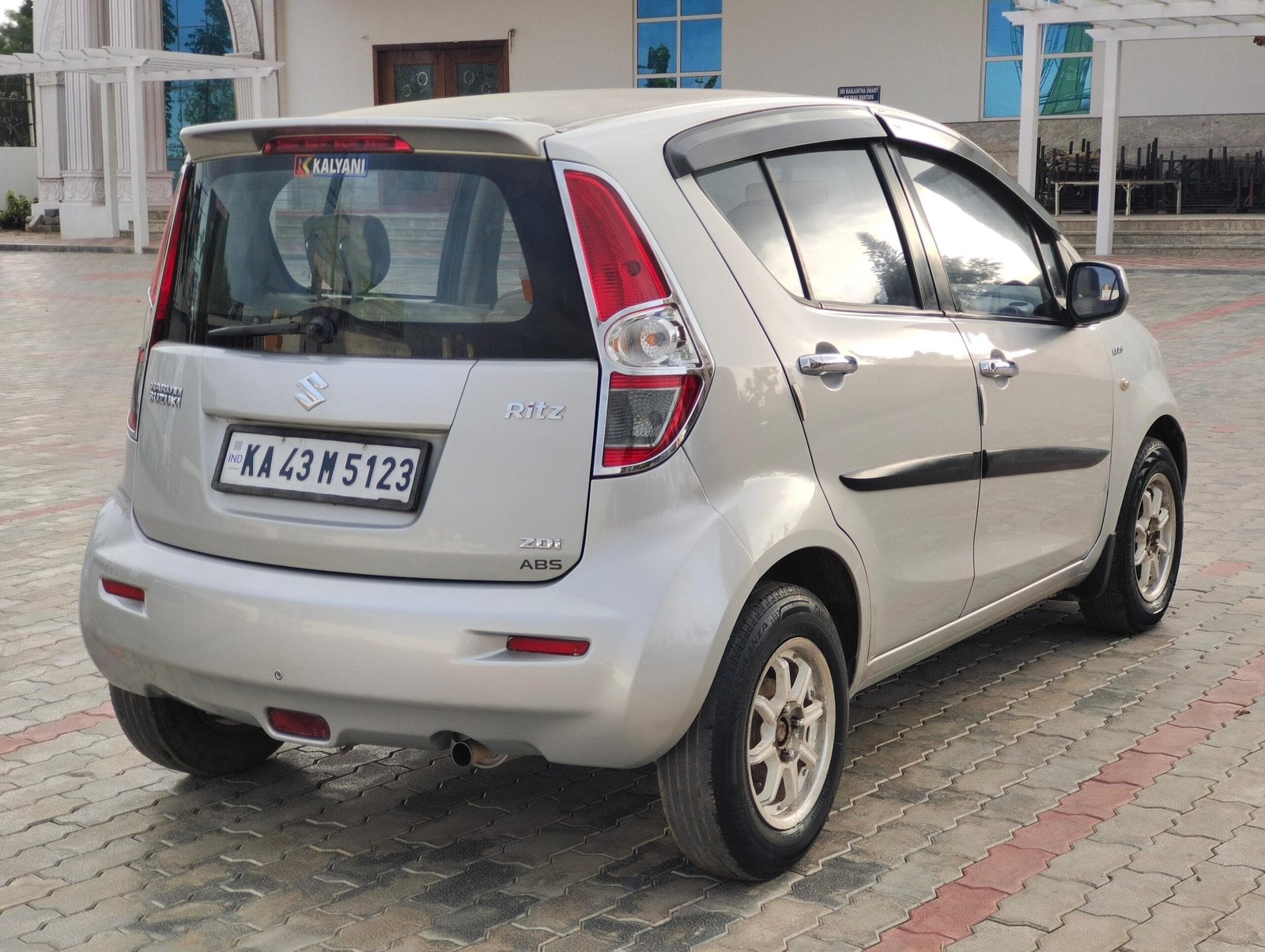 Maruti Suzuki Ritz ZDI 2013 – Feature-Packed Diesel Car