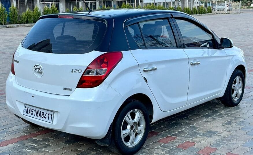 Hyundai i20 Sportz 1.2 MT: A Reliable and Well-Maintained Companion