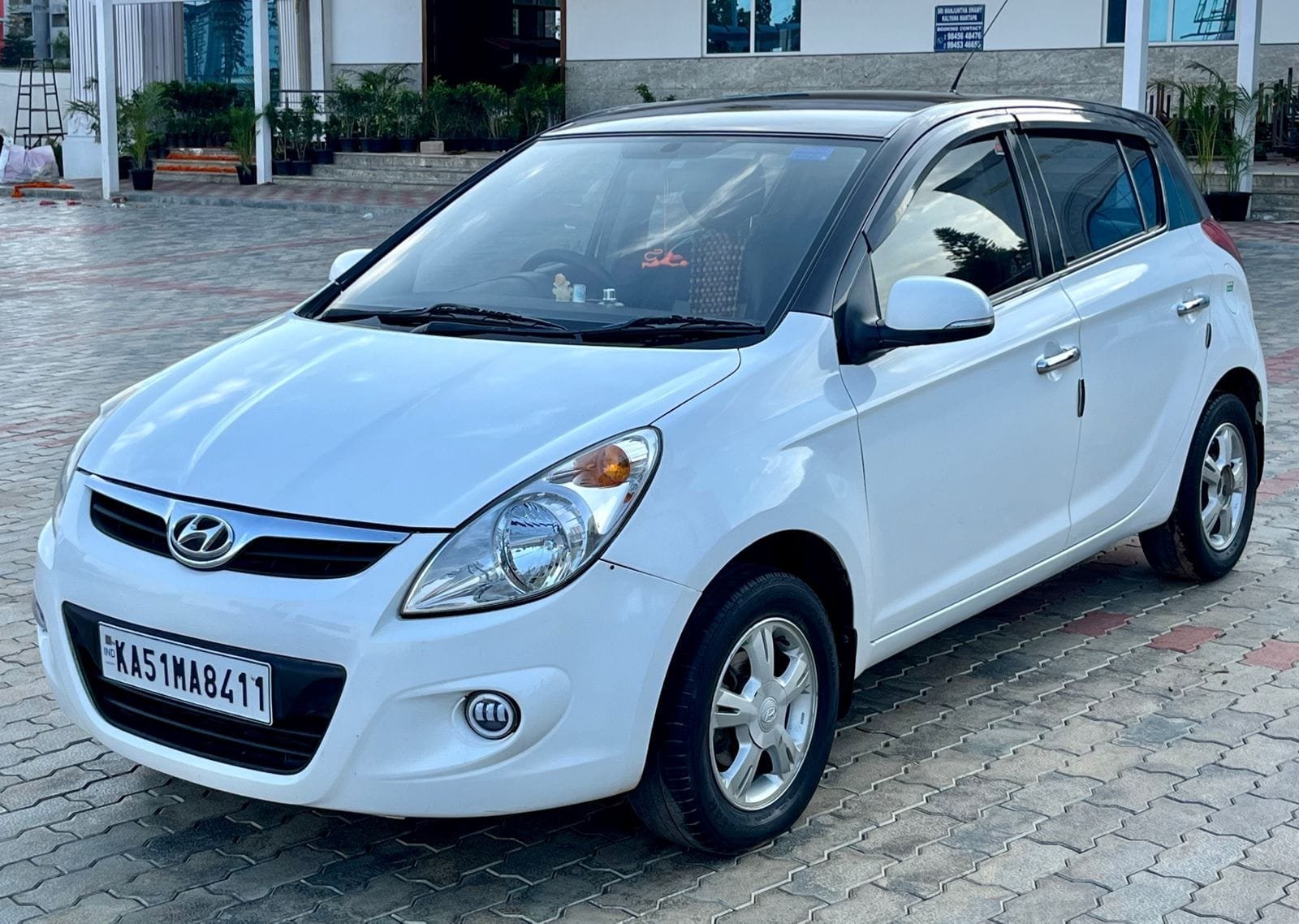 Hyundai i20 Sportz 1.2 MT: A Reliable and Well-Maintained Companion