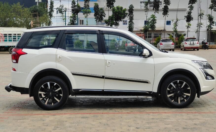 Mahindra XUV500 W11 AT – 2018 – Top Class