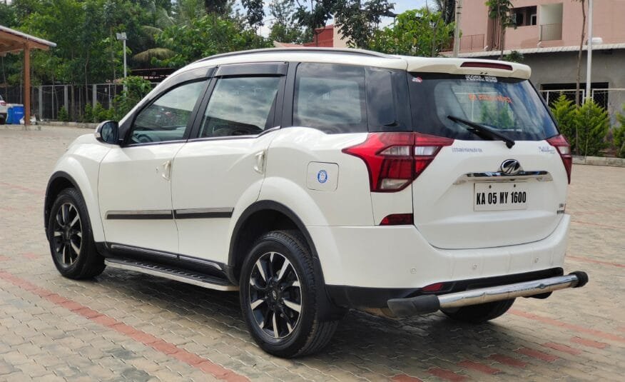 Mahindra XUV500 W11 AT – 2018 – Top Class