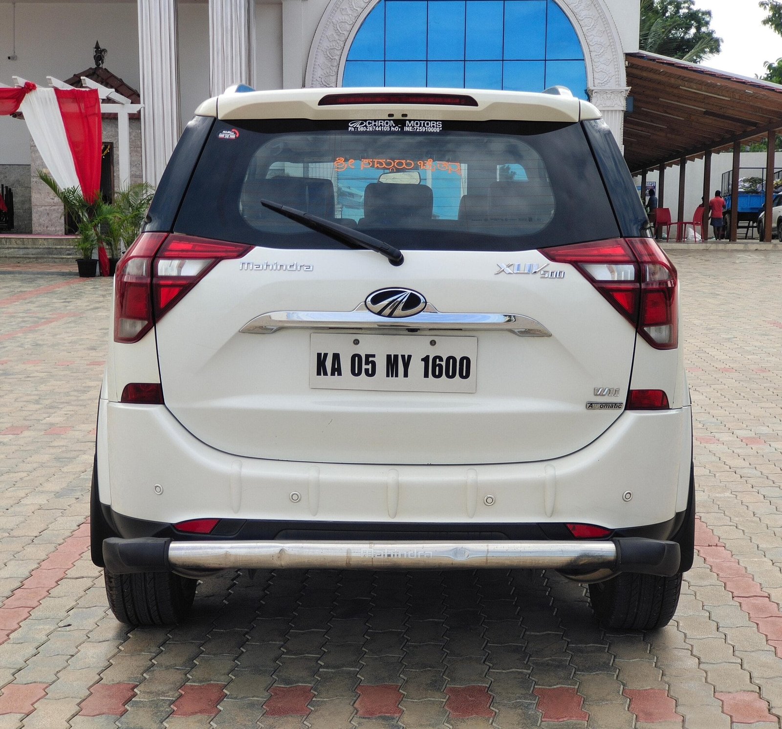 Mahindra XUV500 W11 AT – 2018 – Top Class