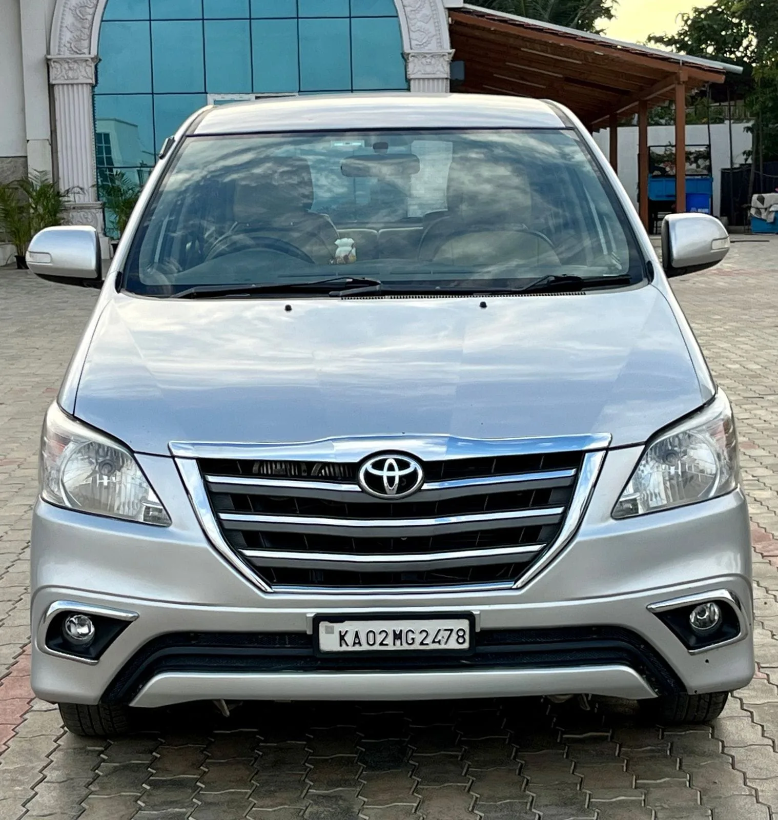 Excellent Condition 2012 Toyota Innova 2.5 V Diesel