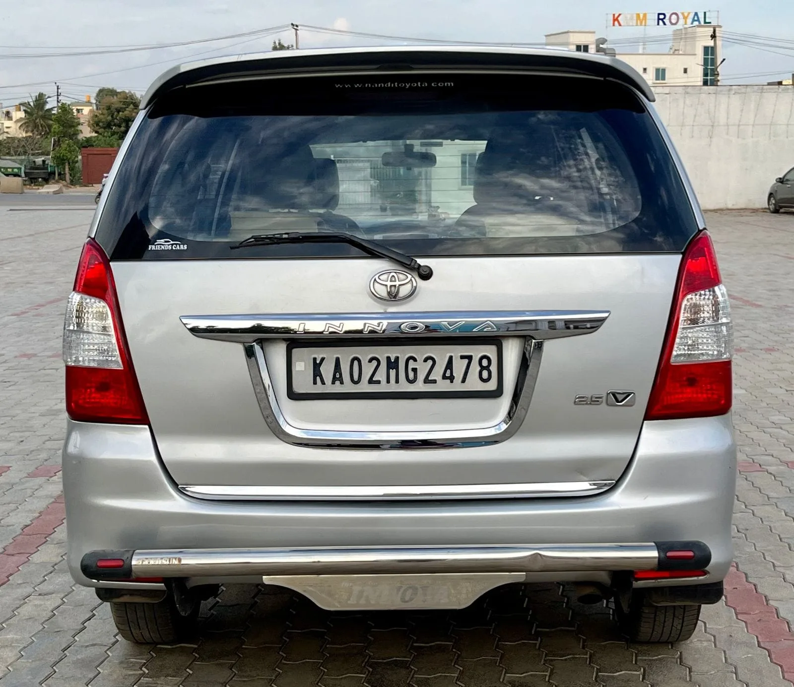 Excellent Condition 2012 Toyota Innova 2.5 V Diesel