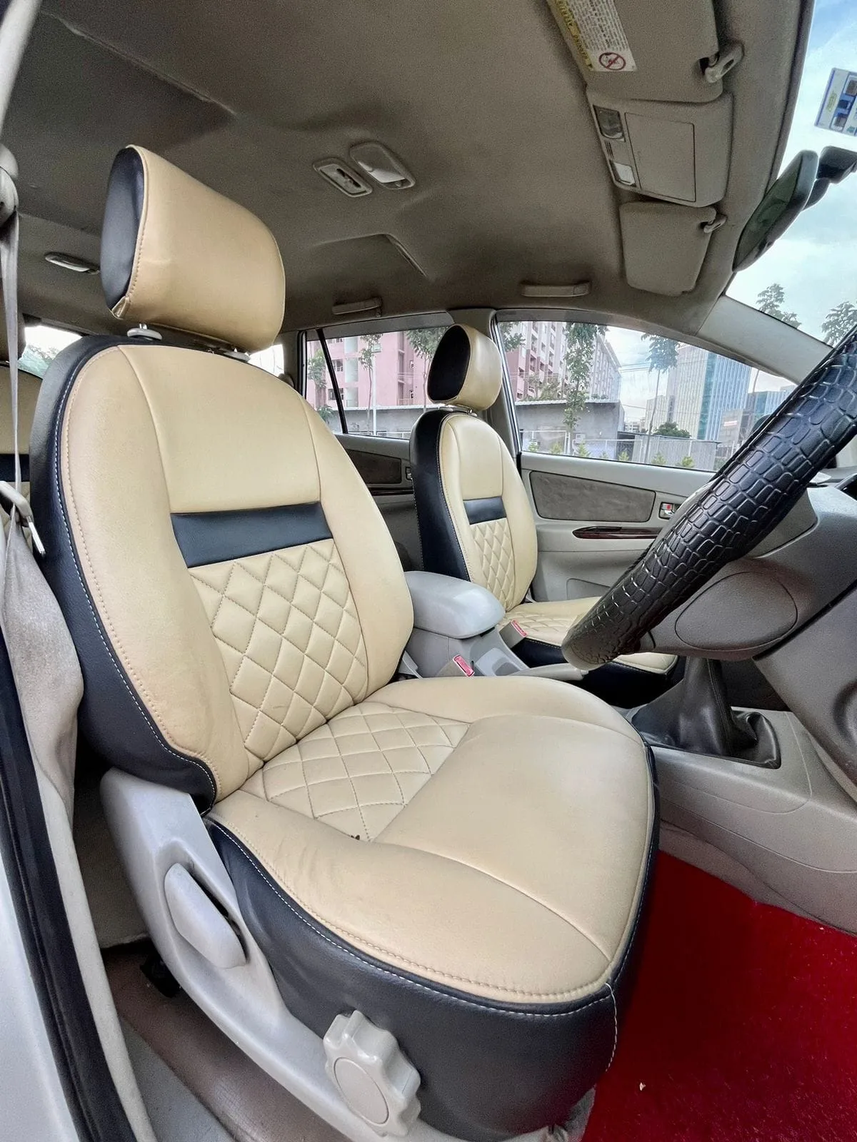 Excellent Condition 2012 Toyota Innova 2.5 V Diesel