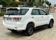 Toyota Fortuner 3.0L 4×4 – Powerful SUV with Reliable Performance