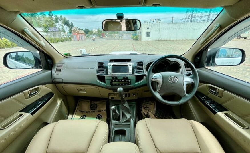 Toyota Fortuner 3.0L 4×4 – Powerful SUV with Reliable Performance