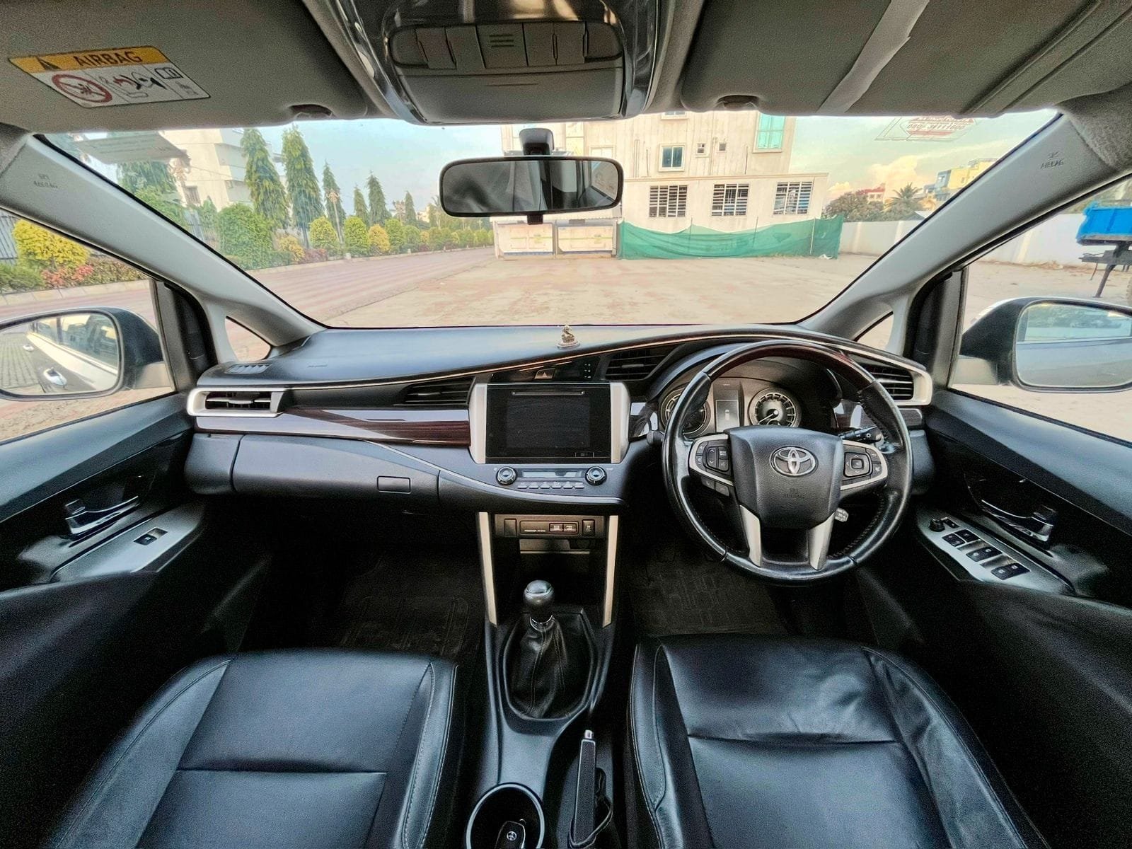 Toyota Innova Crysta 2019 – Top Selling Excellent Car