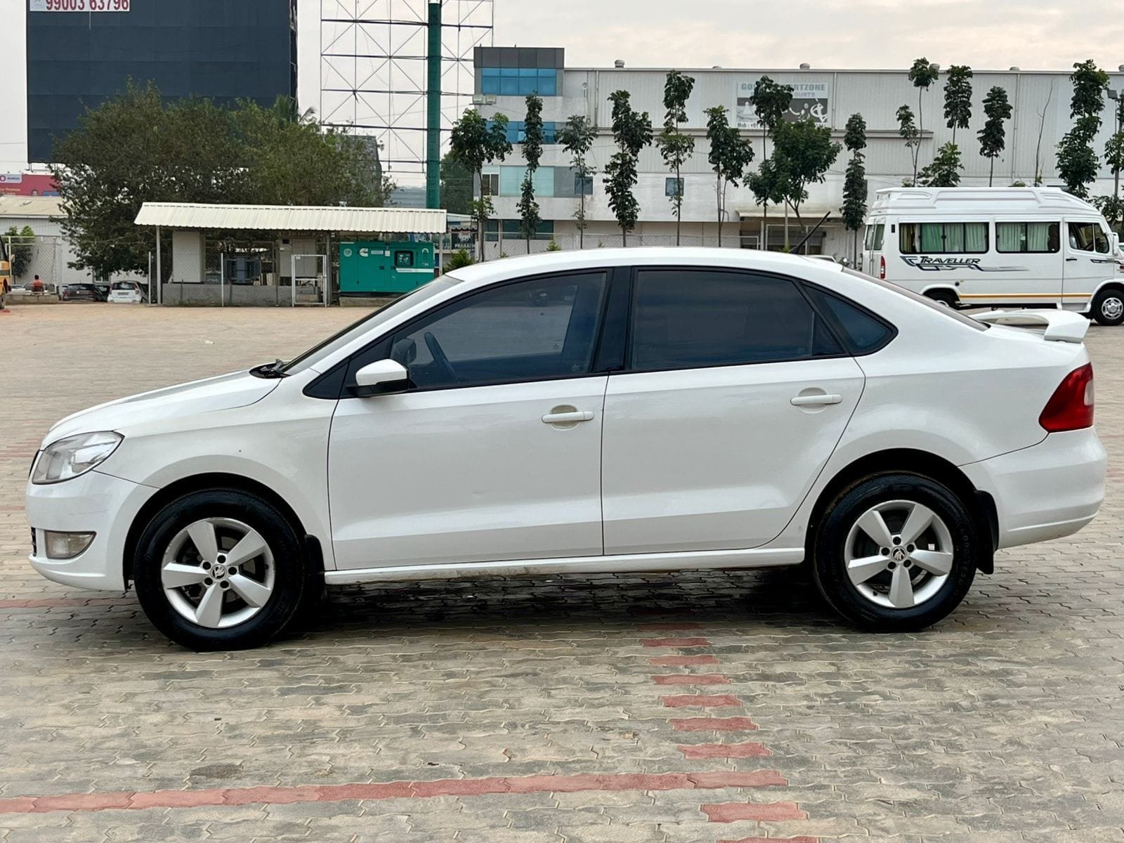 Skoda Rapid Style Plus 1.5 TDI AT – Top Selling Car