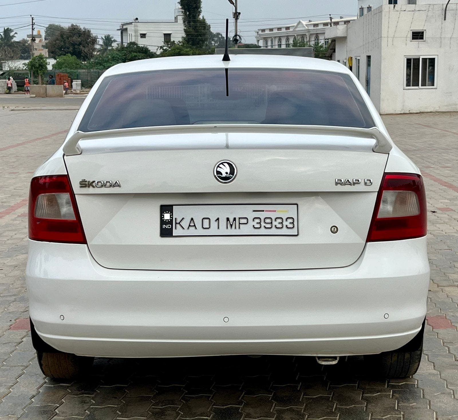 Skoda Rapid Style Plus 1.5 TDI AT – Top Selling Car