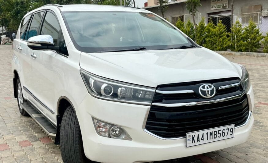 Reliable Toyota Innova Crysta 2.8 Z AT, 2017