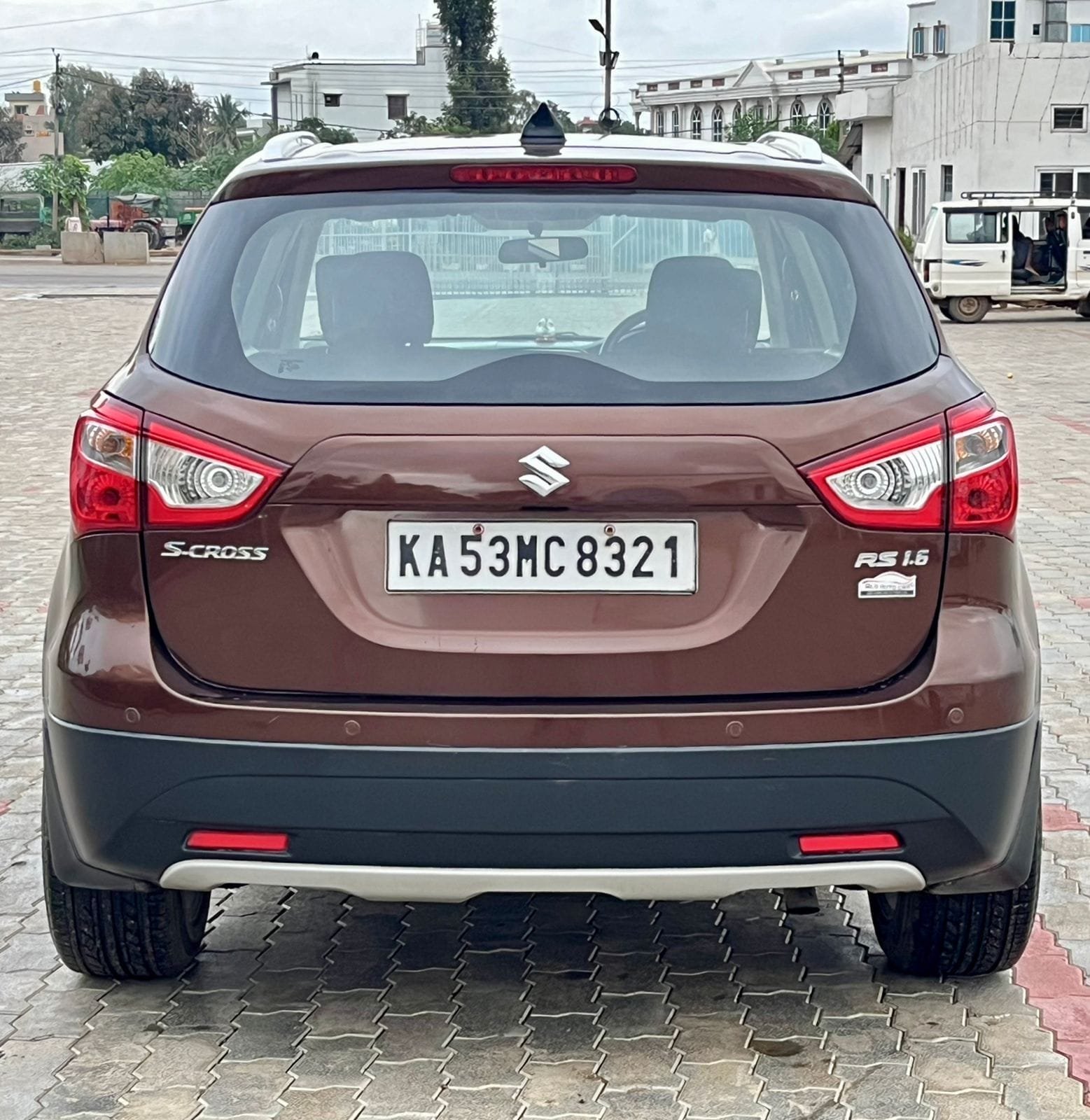 Maruti Suzuki S-Cross 1.6L : Powerful, Reliable