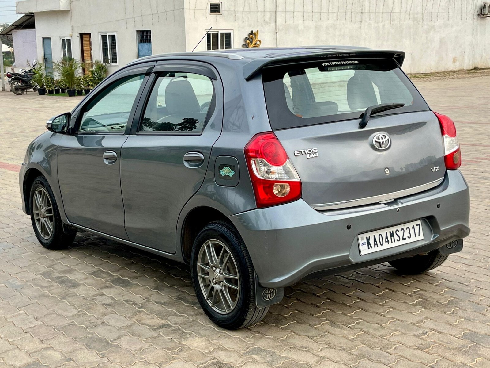 Toyota Etios Liva VX 2016 – Top Selling Car