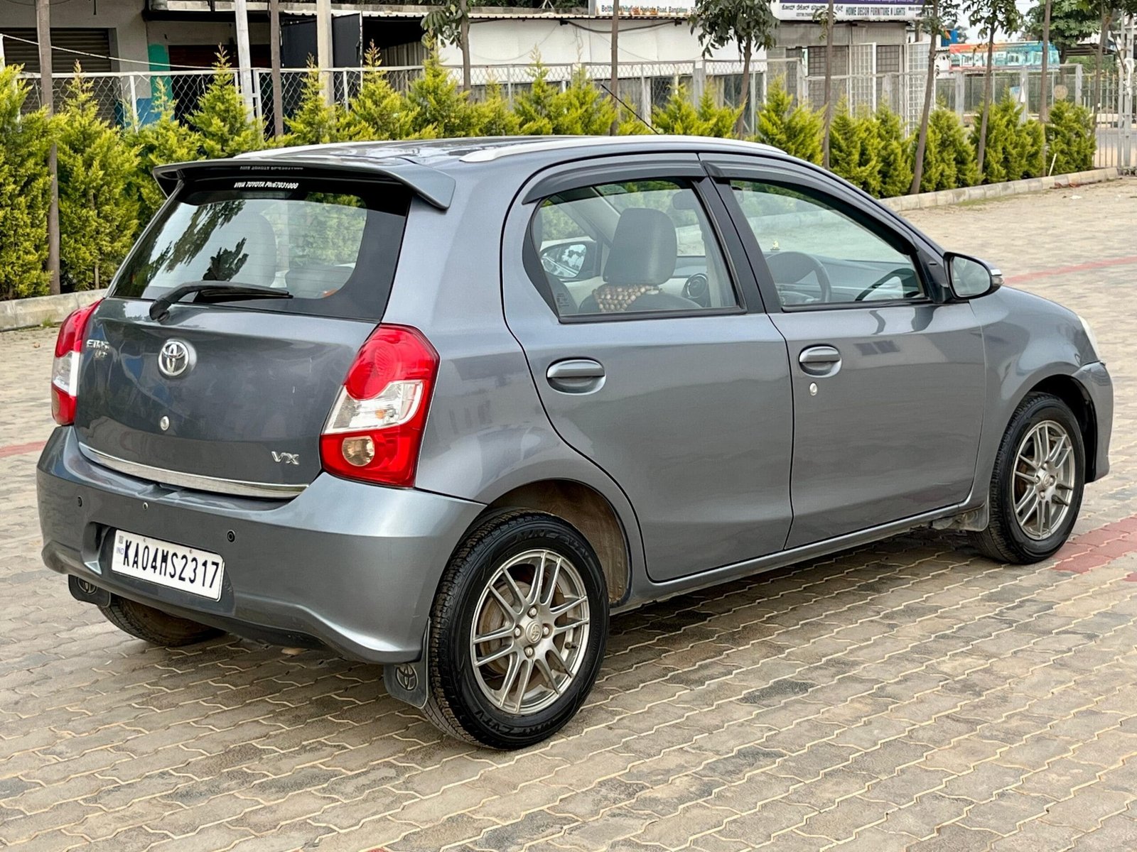 Toyota Etios Liva VX 2016 – Top Selling Car