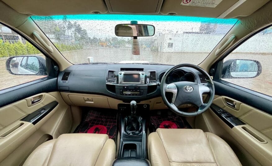 Toyota Fortuner 2WD MT (2014) – Reliable & Spacious