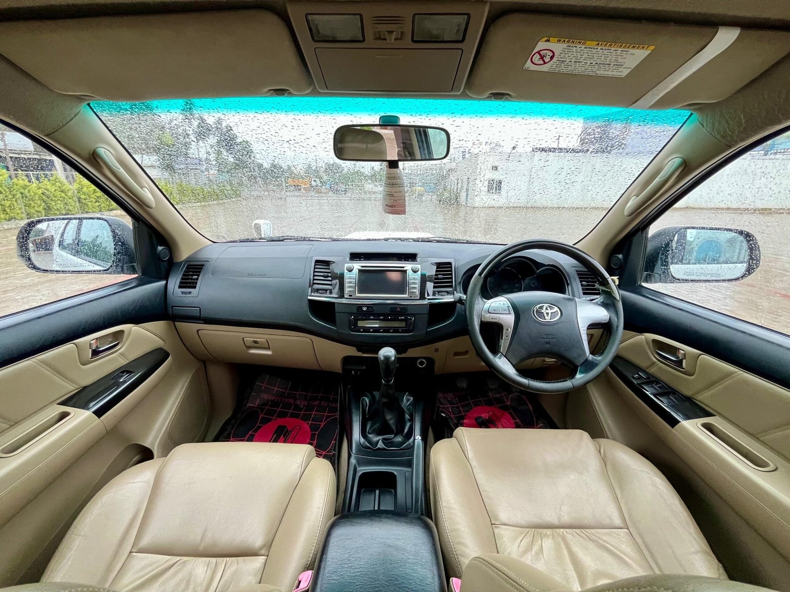 Toyota Fortuner 2WD MT (2014) – Reliable & Spacious