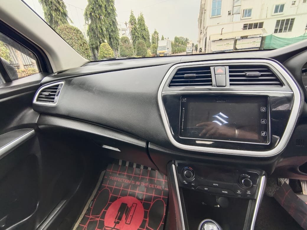 Maruti Suzuki S-Cross Hybrid Zeta 2018