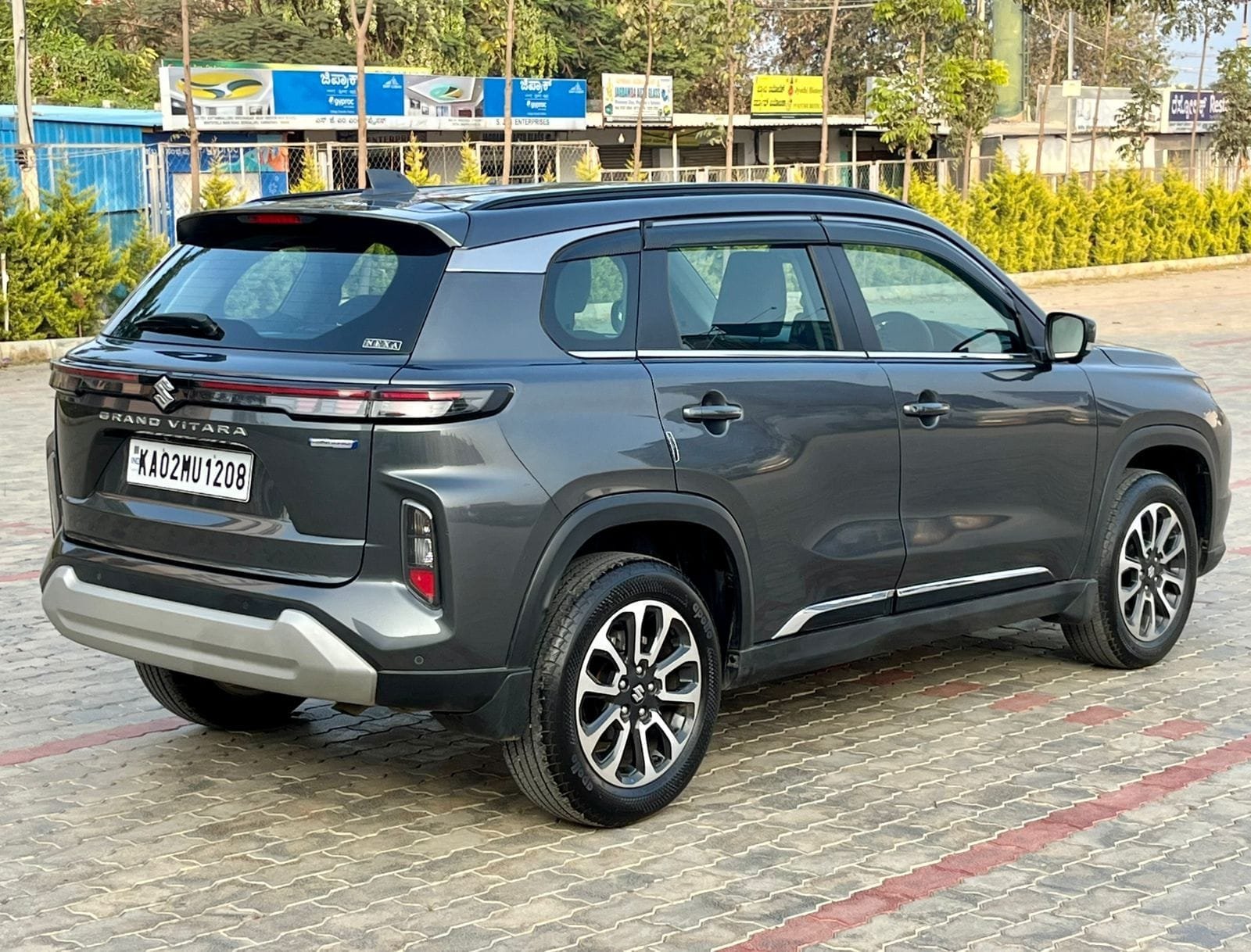 Maruti Suzuki Nexa Grand Vitara Smart Hybrid Alpha
