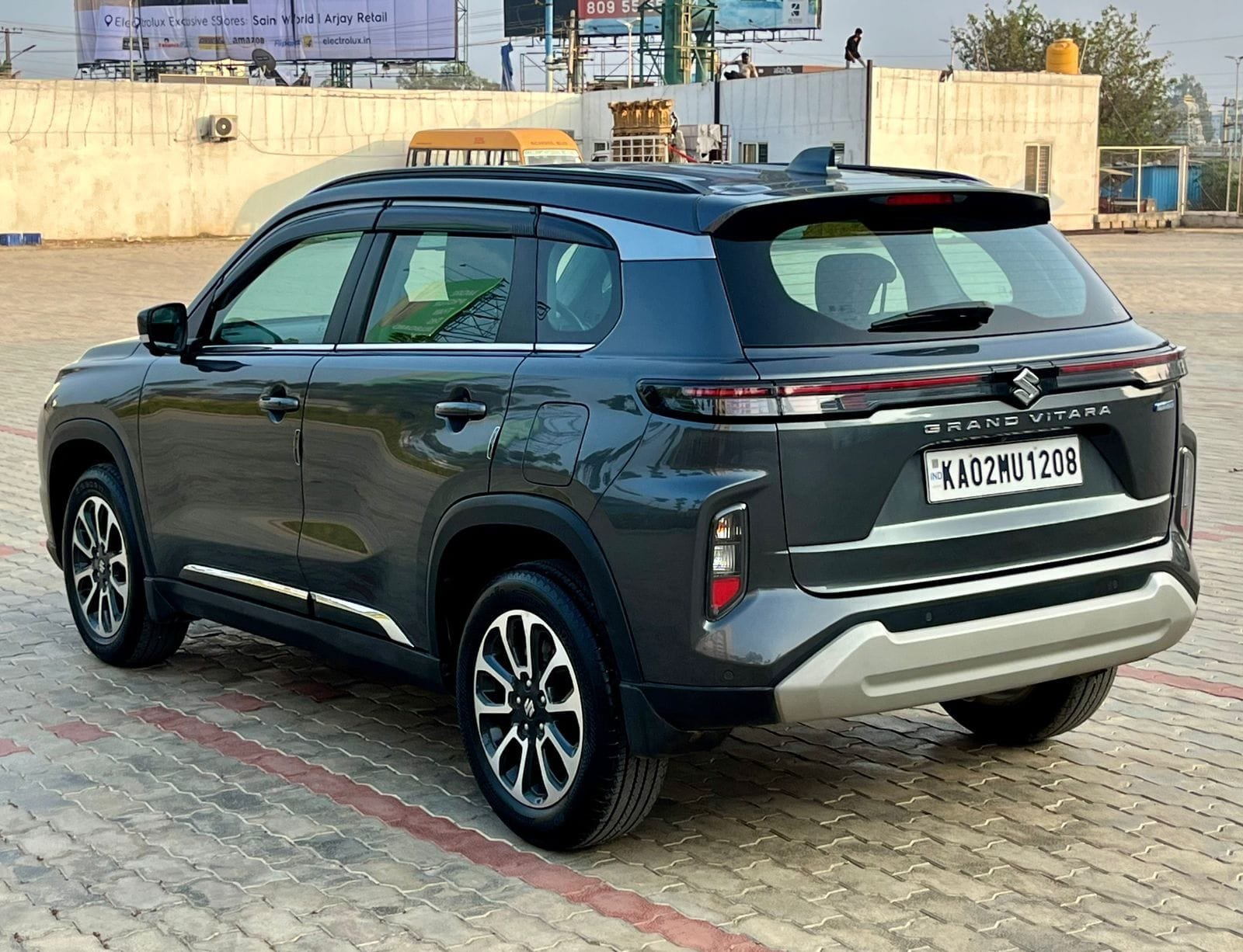 Maruti Suzuki Nexa Grand Vitara Smart Hybrid Alpha
