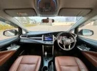Toyota Innova Crysta 2.4 Z AT: Top Performance