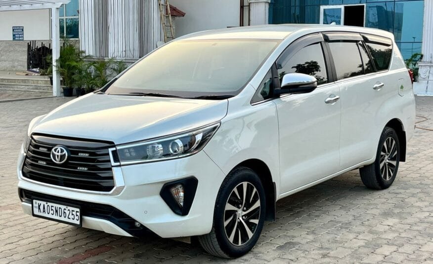 Toyota Innova Crysta 2.4 Z AT: Top Performance