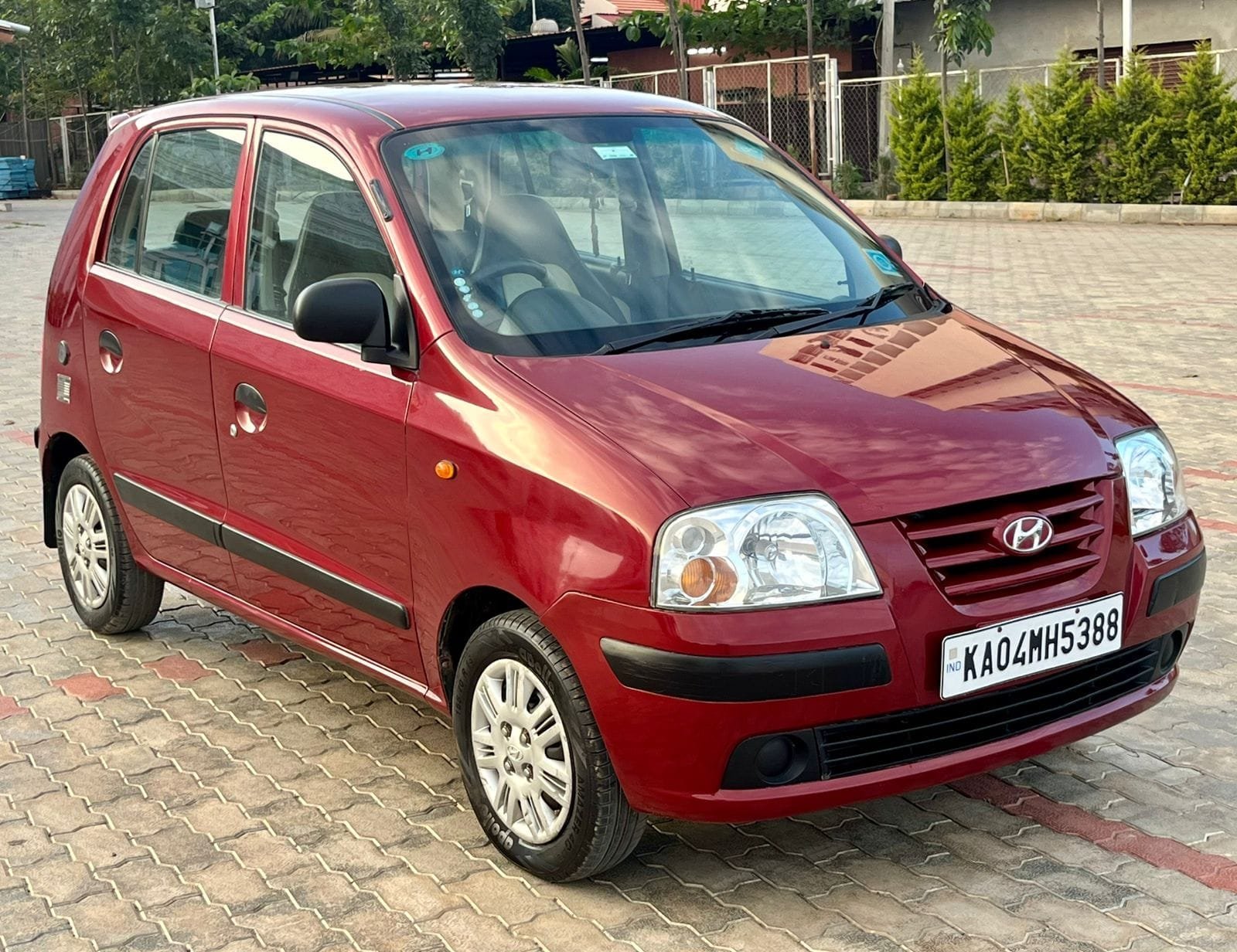 Hyundai Santro GLS 2010 – Single Owner