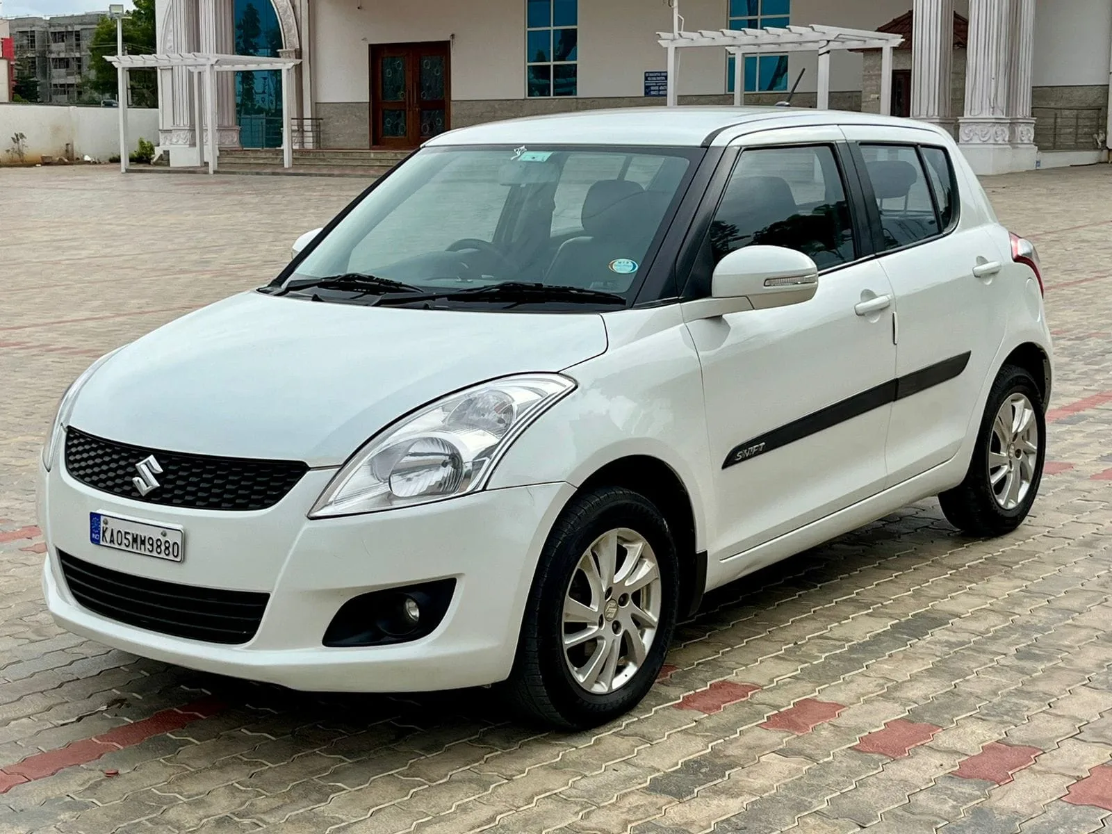 Maruti Suzuki Swift ZDI 2013 – Reliable Diesel Hatchback