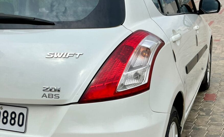 Maruti Suzuki Swift ZDI 2013 – Reliable Diesel Hatchback