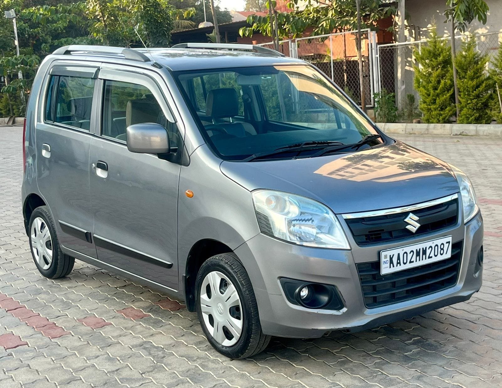 Maruti Suzuki WagonR VXI – Well-Maintained- 2017