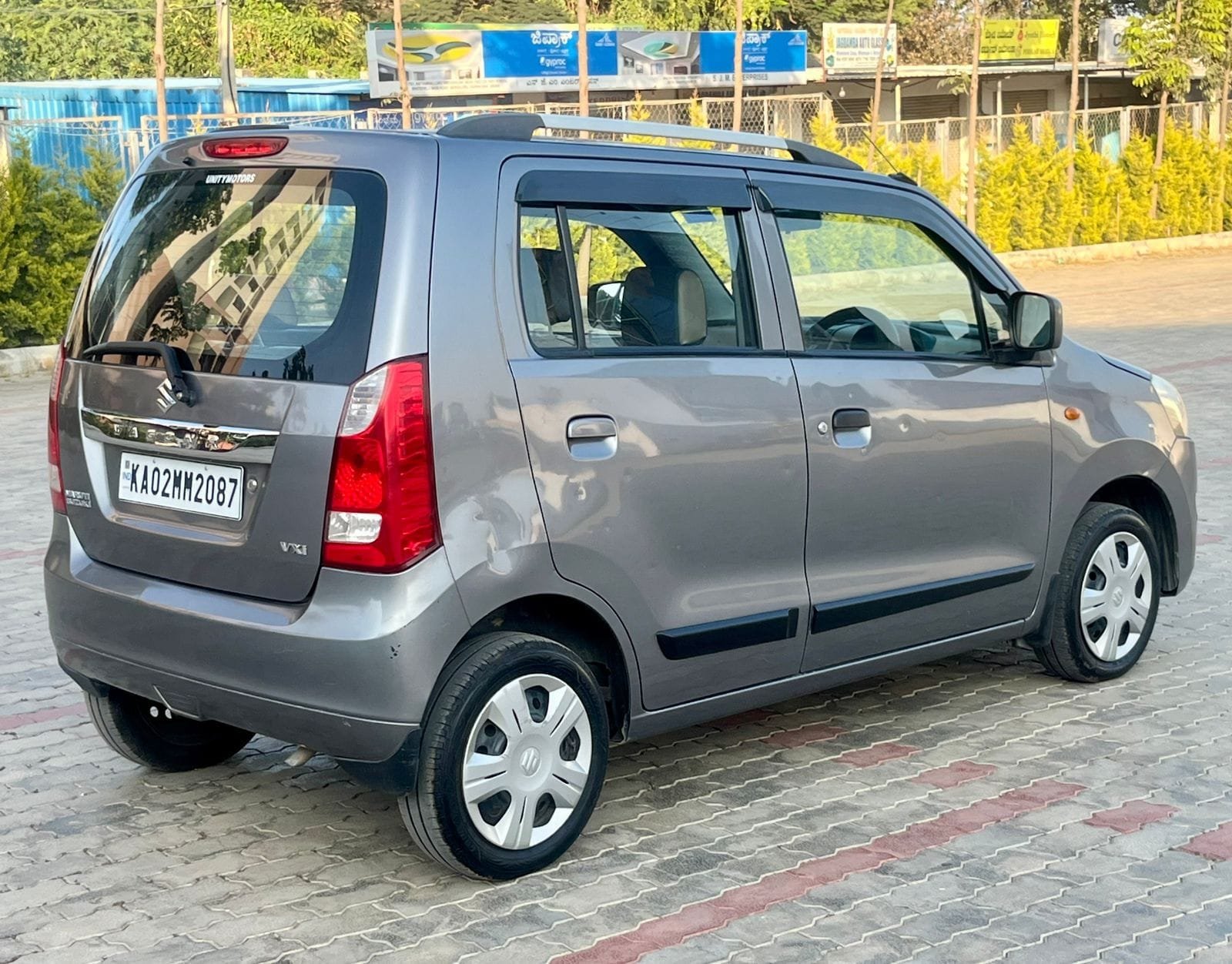 Maruti Suzuki WagonR VXI – Well-Maintained- 2017