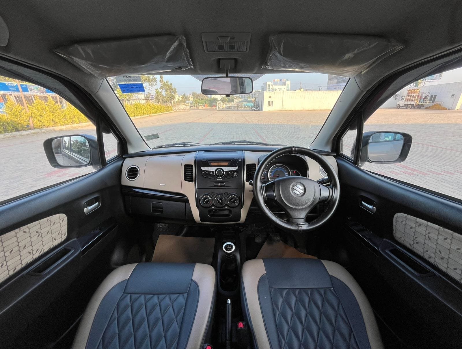 Maruti Suzuki WagonR VXI – Well-Maintained- 2017