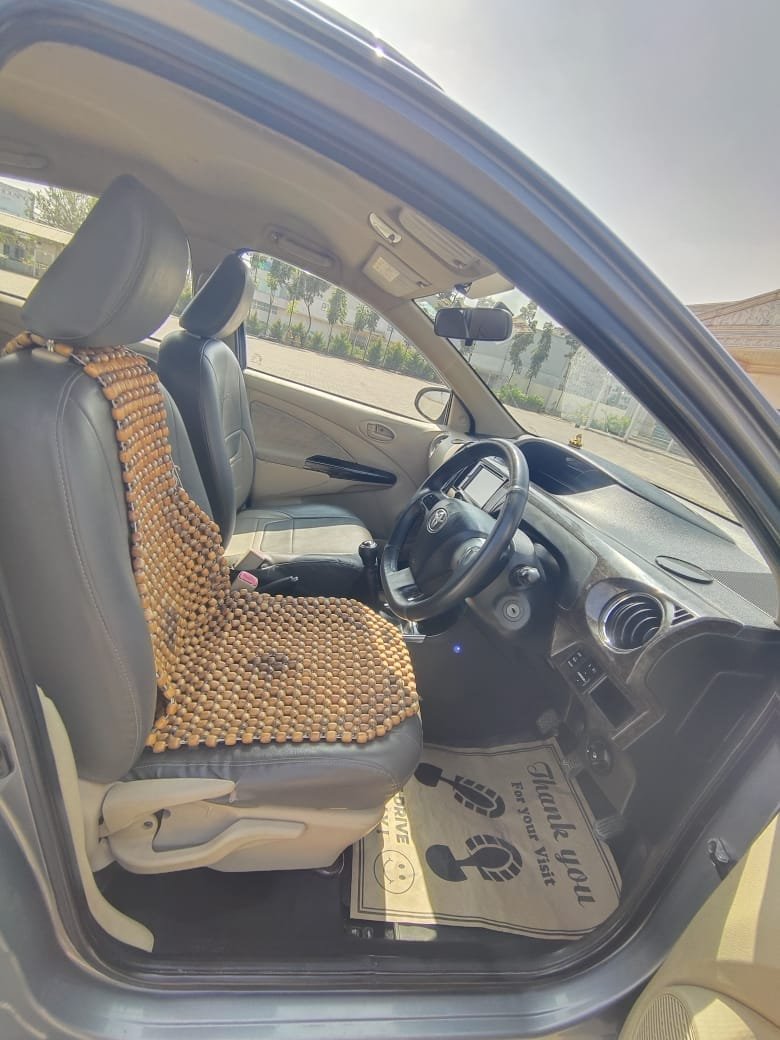 Toyota Etios Liva VX