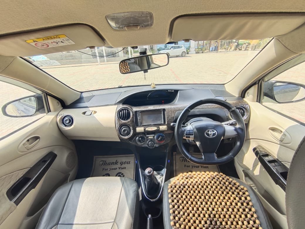 Toyota Etios Liva VX