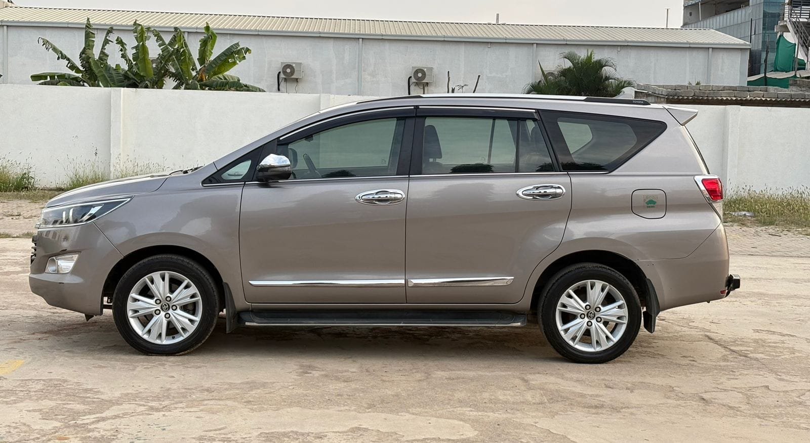 Toyota Innova Crysta 2.4 Z – Top Selling Car