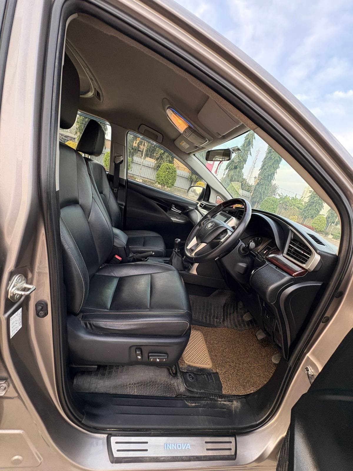 Toyota Innova Crysta 2.4 Z – Top Selling Car